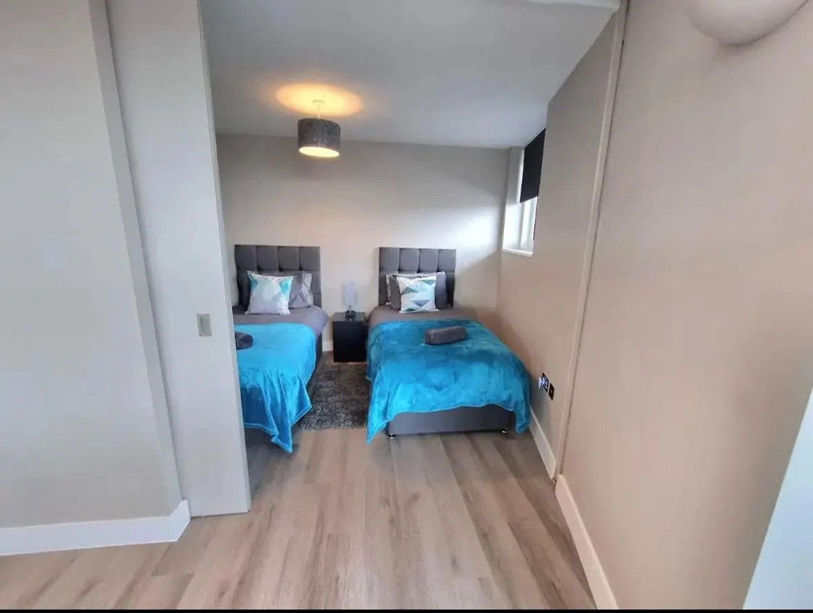 London Gallions Reach Apartments contacts