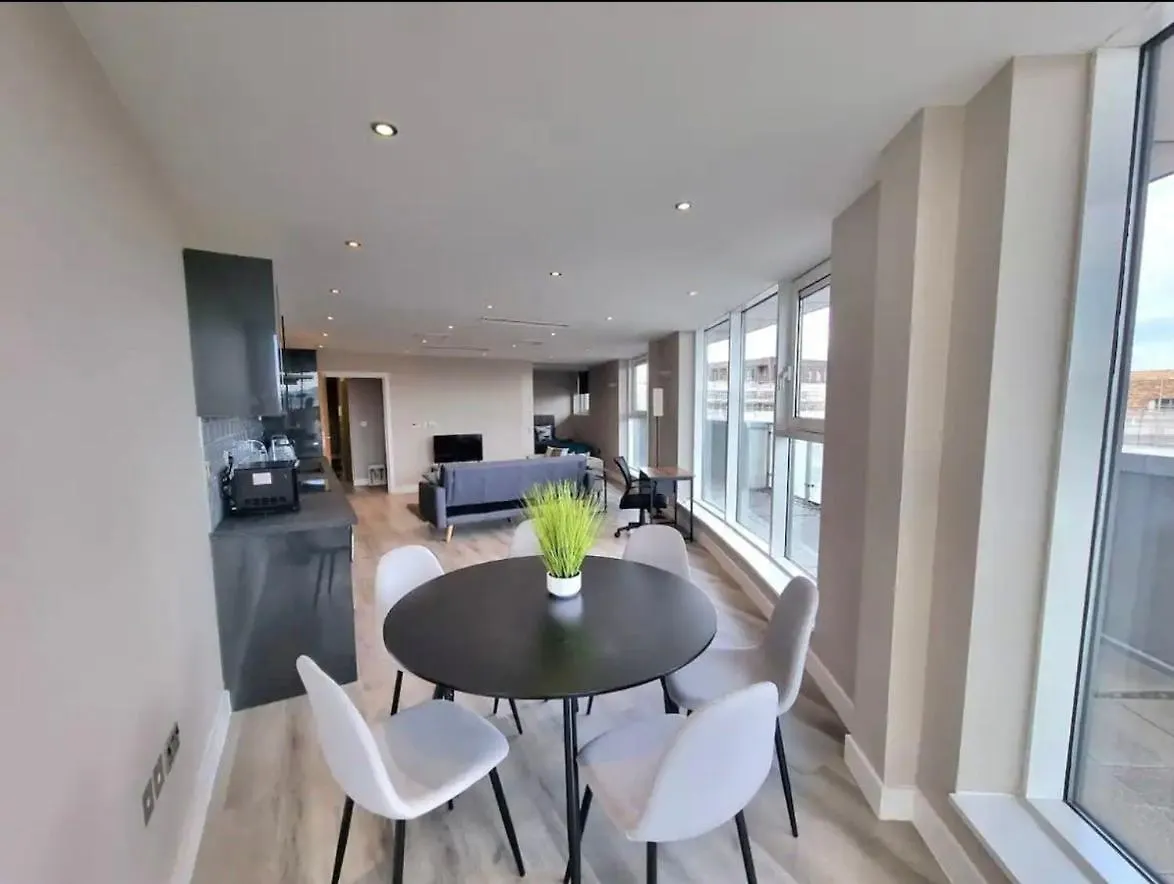 London Gallions Reach Apartments
