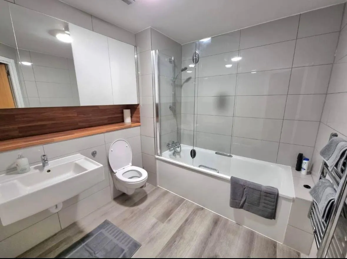 London Gallions Reach Apartments